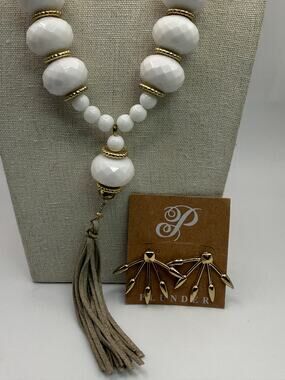 Plunder Mary Jane Necklace and Coordinating Plunder Earrings